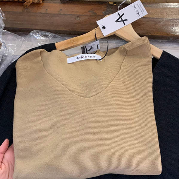 Sweater tokio negro y beige