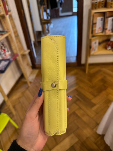 Estuches de cuero