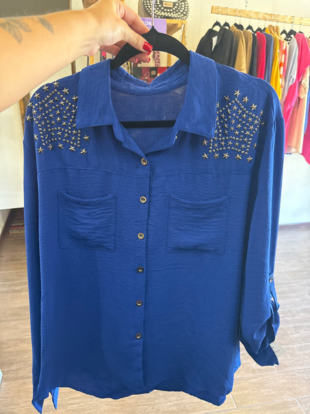 Blusas tachas y estrellas