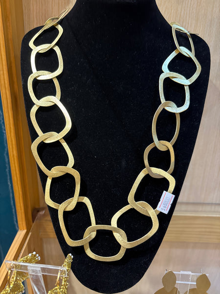 Collares Altamirano
