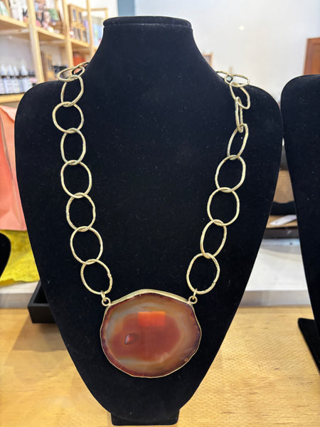 Collares Altamirano