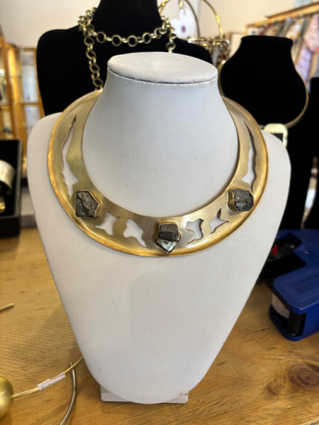 Collares Altamirano